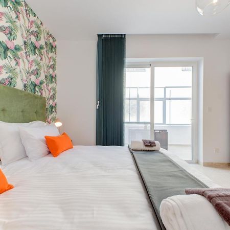 Colorful & Spacious Home With Yard - Close To Xemxija Bay St. Paul's Bay Ngoại thất bức ảnh